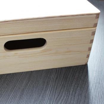 Teckel / Dachshund - wooden box - ORNAMENTED NAME