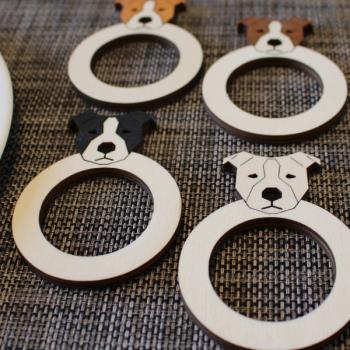 Napkin Rings - wooden - DOG - v1- AmStaff