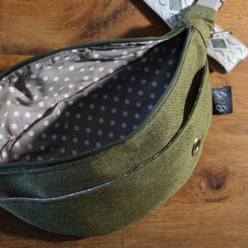SLING BAG / HIP BAG / Gürteltasche - CUSTOMIZED