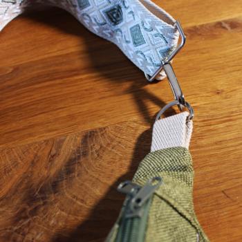 SLING BAG / HIP BAG / Gürteltasche - CUSTOMIZED