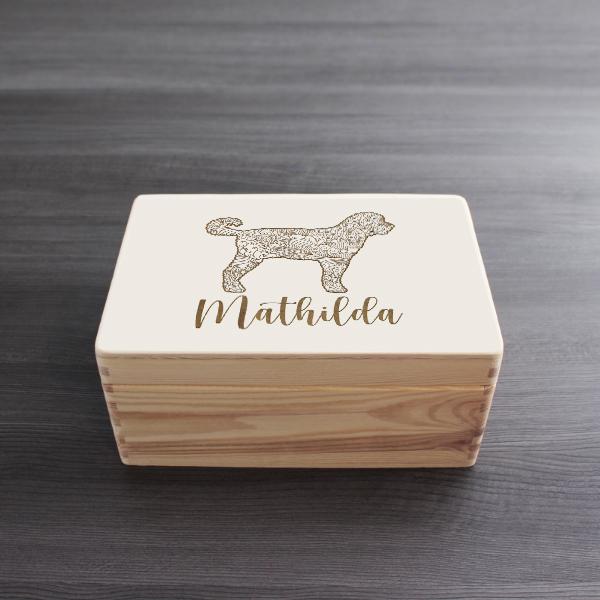 Labradoodle - wooden box - ORNAMENTED NAME