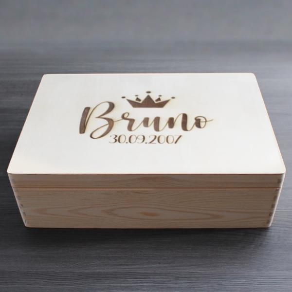 Name Datum - Holzbox / Holzkiste - BRUNO STYLE
