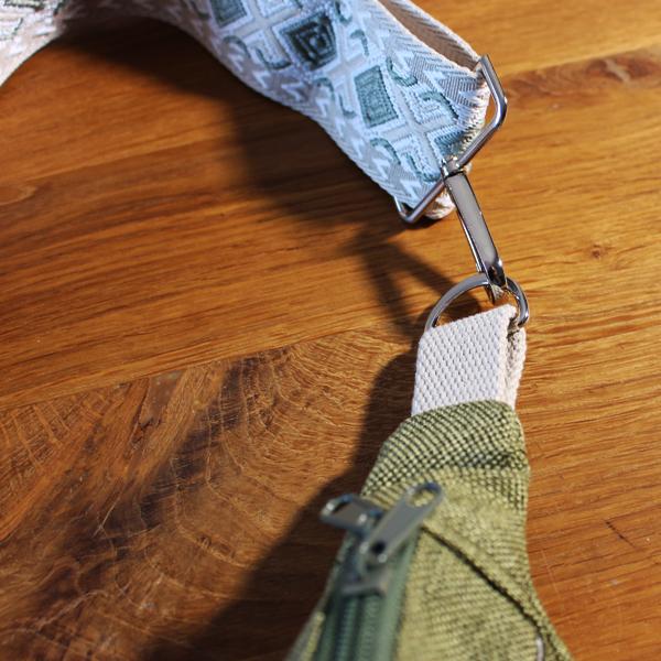 SLING BAG / HIP BAG / Gürteltasche - CUSTOMIZED
